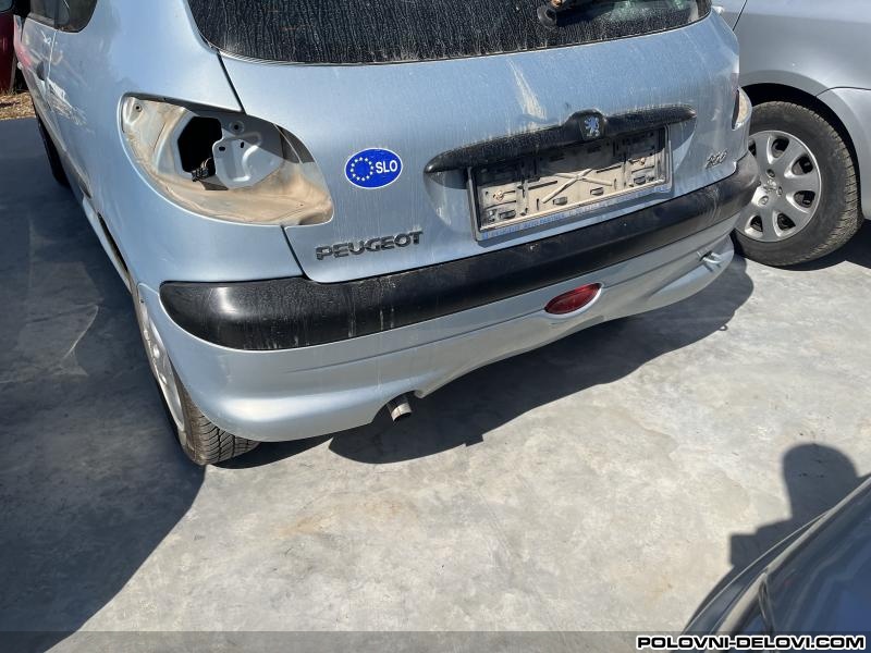 Peugeot  206 Zadnji Branik  Karoserija