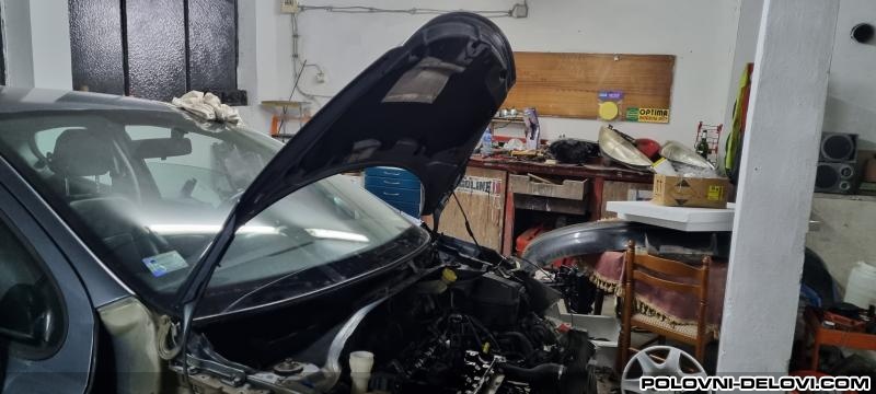 Peugeot  207 1.6 Benzin Vti Kompletan Auto U Delovima