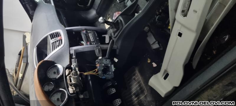 Peugeot  207 CC 1.6 Benzin Vti Kompletan Auto U Delovima