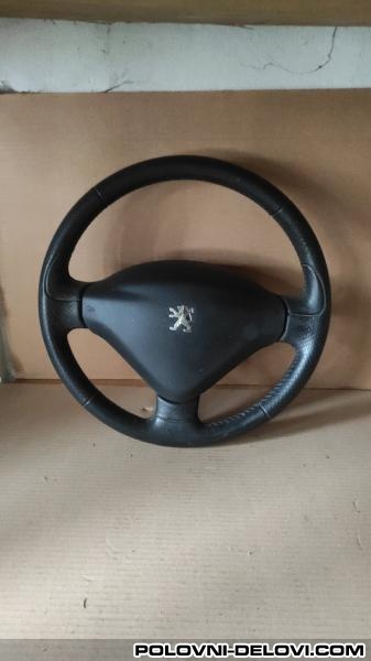 Peugeot  207  Enterijer