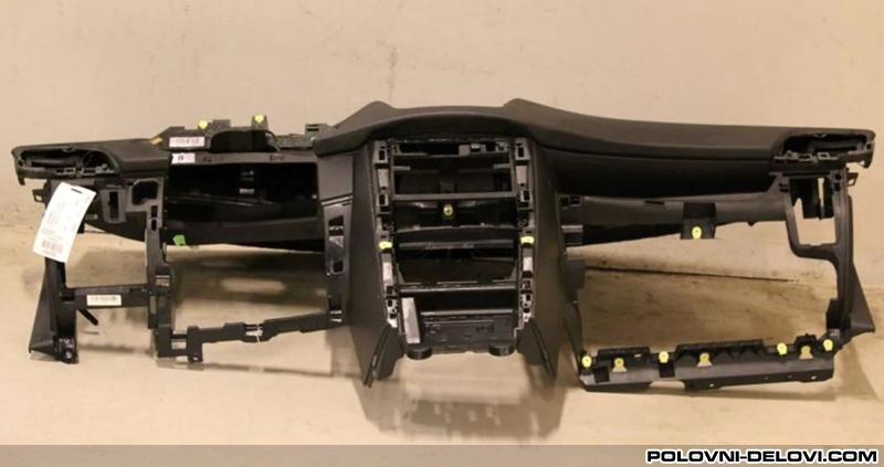 Peugeot  207 Instrument Tabla  Enterijer