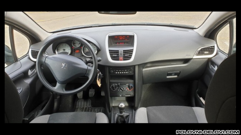 Peugeot  207  Kompletan Auto U Delovima