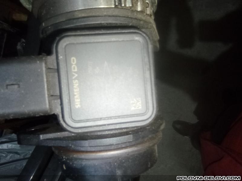 Peugeot  207  Motor I Delovi Motora