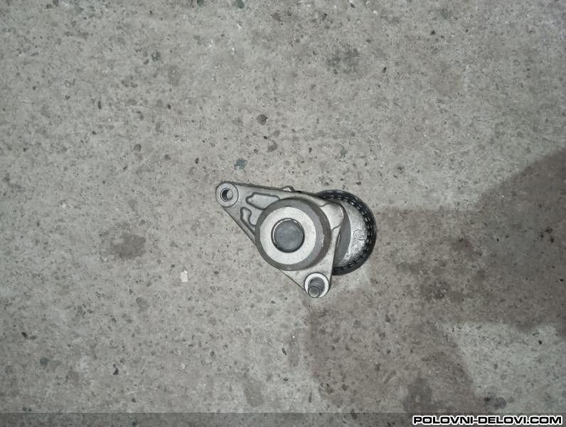 Peugeot  207  Motor I Delovi Motora