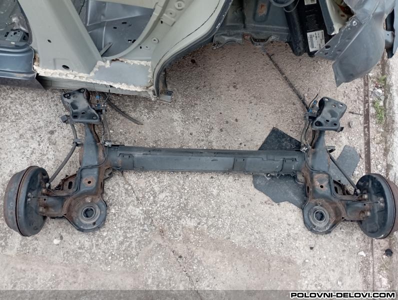 Peugeot  207  Trap I Vesanje