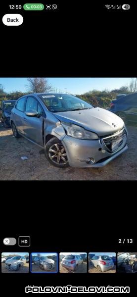 Peugeot  208 1.2b Kompletan Auto U Delovima