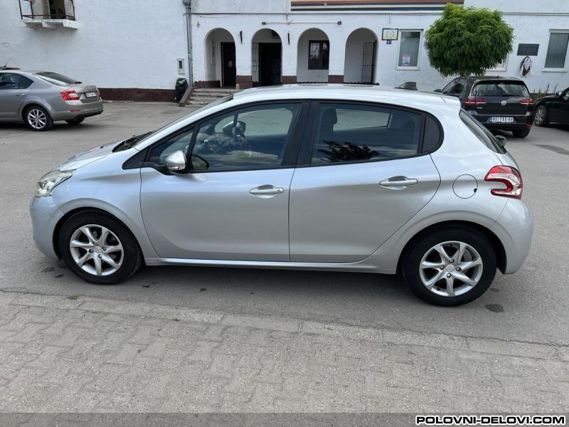 Peugeot  208 1.4 Ehdi Kompletan Auto U Delovima