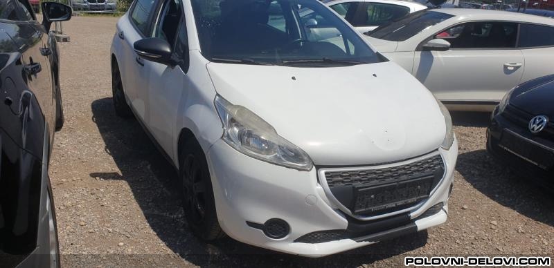 Peugeot  208 1.6 E-HDI Kompletan Auto U Delovima