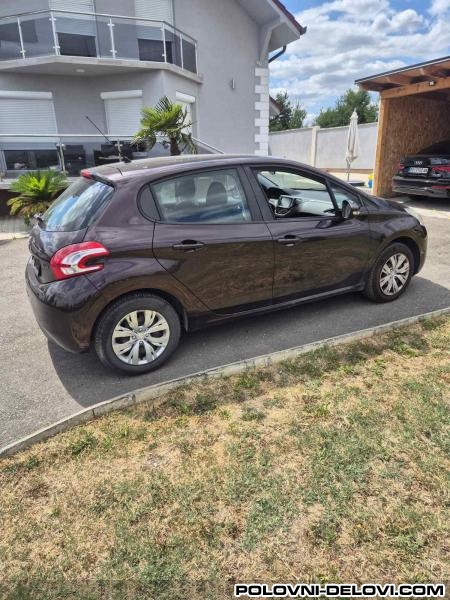 Peugeot  208 1.6 HDI Kompletan Auto U Delovima