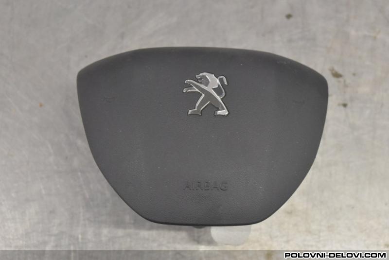Peugeot  208 Airbag Enterijer