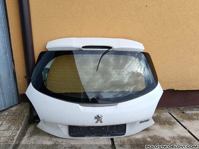 Peugeot  208  Karoserija