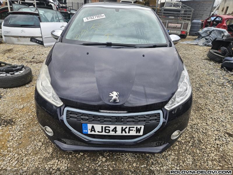 Peugeot  208  Kompletan Auto U Delovima