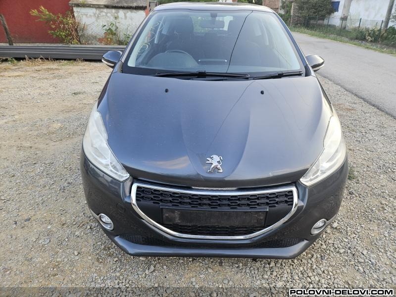 Peugeot  208  Kompletan Auto U Delovima