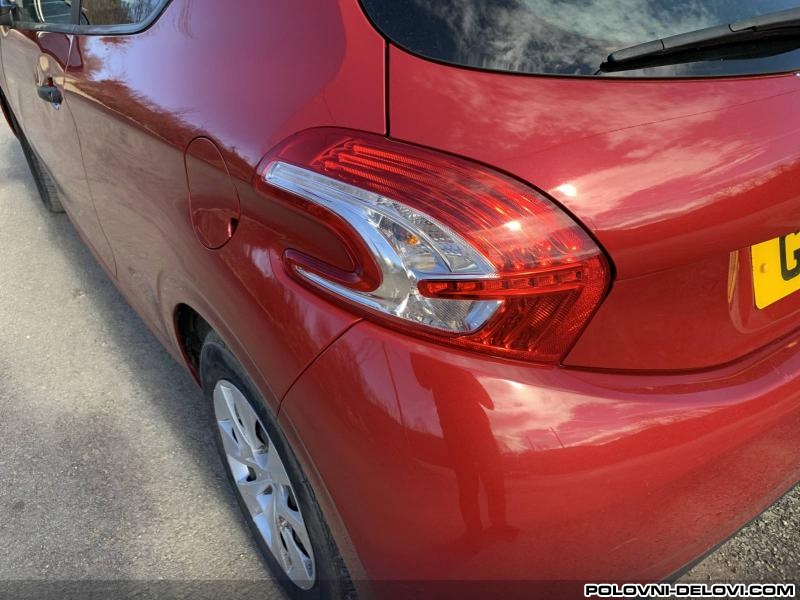 Peugeot  208 Levo Stop Svetlo Svetla I Signalizacija