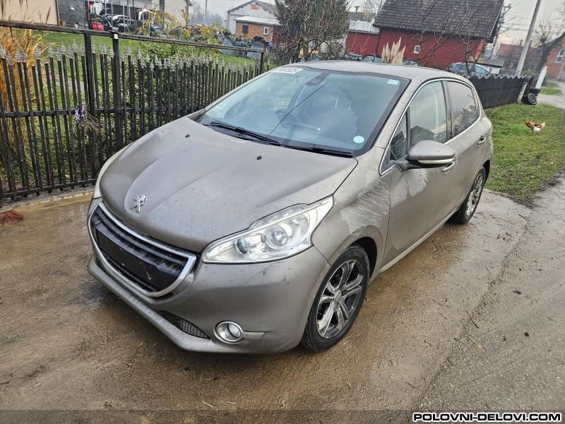 Peugeot  208  Stakla