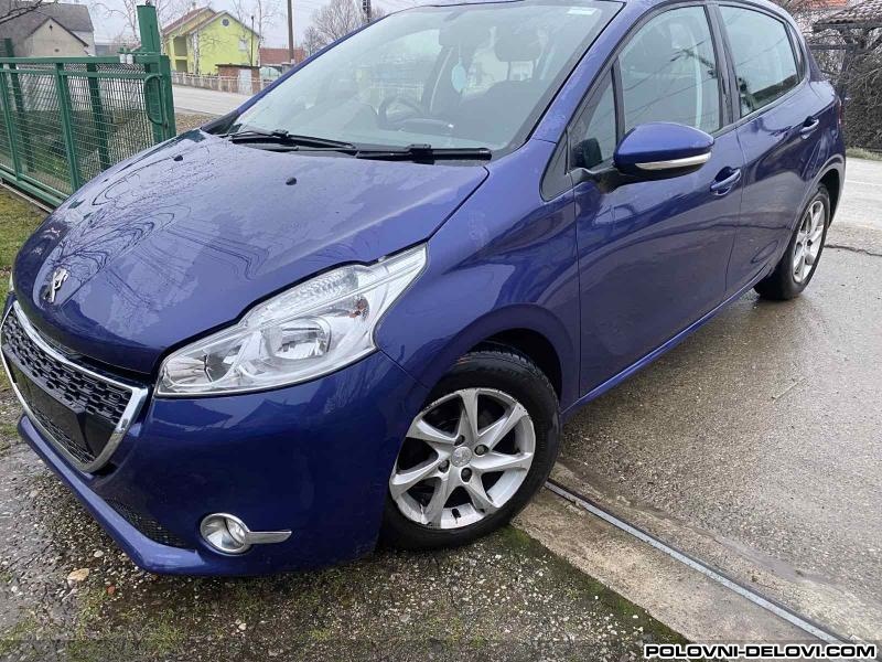 Peugeot  208  Svetla I Signalizacija