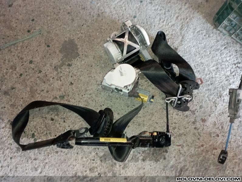 Peugeot  3008  Razni Delovi