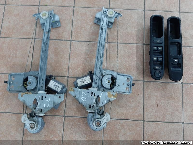 Peugeot  307 1.4 1.6 2.0 HDI Kompletan Auto U Delovima