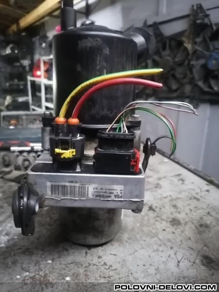 Peugeot  307 1.6 Hdi  Motor I Delovi Motora