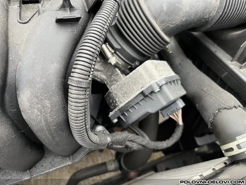 Peugeot  307 2.0 Benzin Motor I Delovi Motora