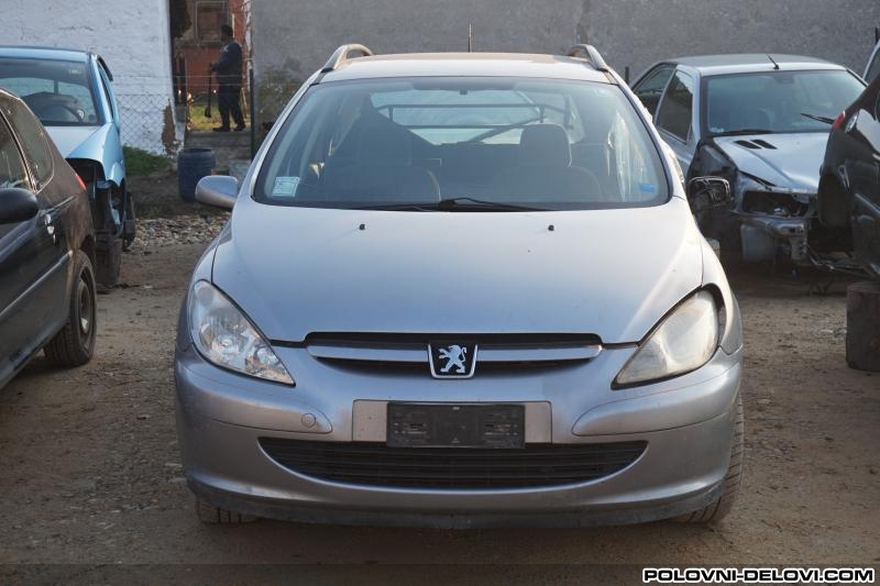 Peugeot  307 Karavan Siva Boja Kompletan Auto U Delovima