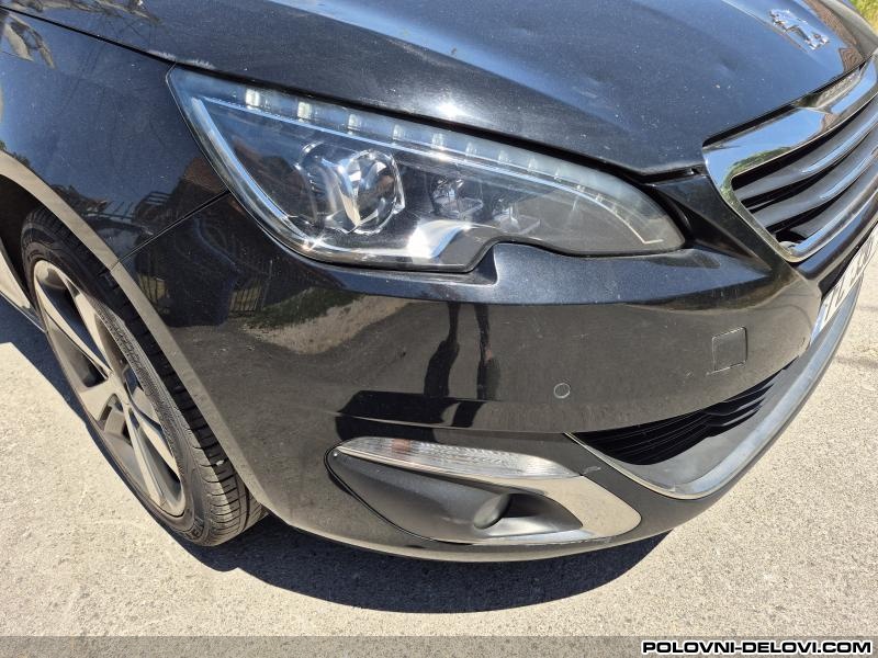 Peugeot  308 1.2 130 PURETECH Svetla I Signalizacija