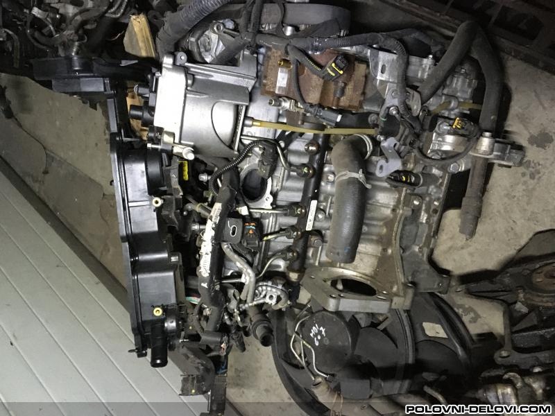 Peugeot  308 1.6 HDi 2.0 Hdi Kompletan Auto U Delovima