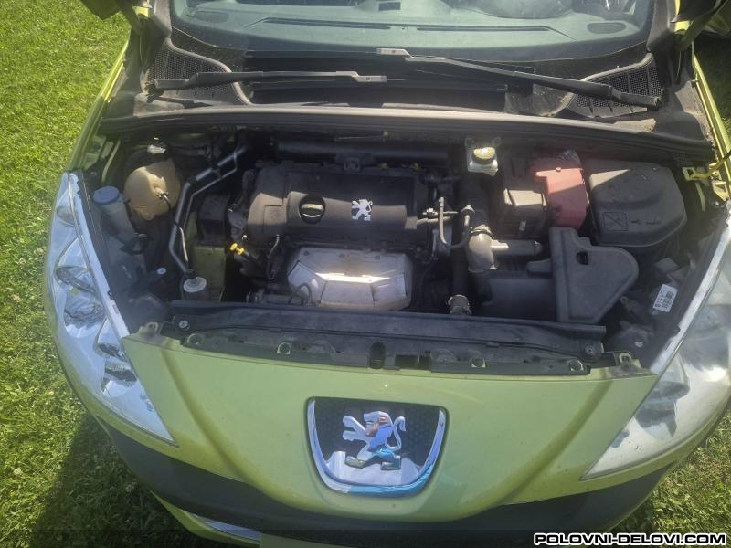 Peugeot  308 2.0 HDI Kompletan Auto U Delovima