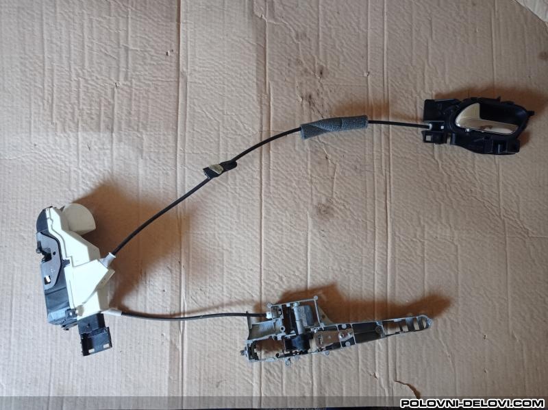 Peugeot  308 Brava Razni Delovi