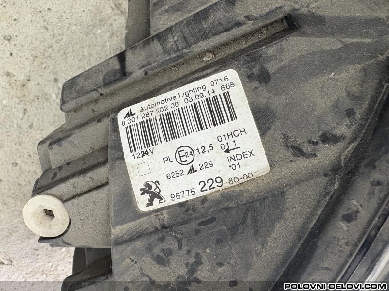 Peugeot  308 Desni Far Original Svetla I Signalizacija