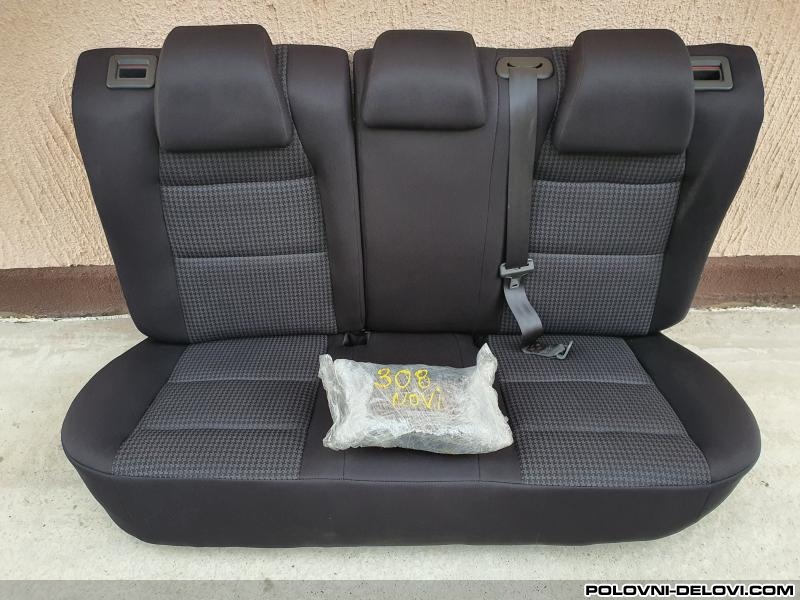 Peugeot  308 Novi Model. Enterijer