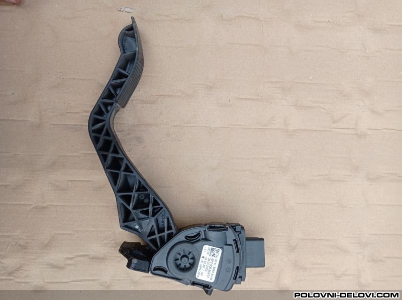 Peugeot  308 Pedala Gasa Elektrika I Paljenje