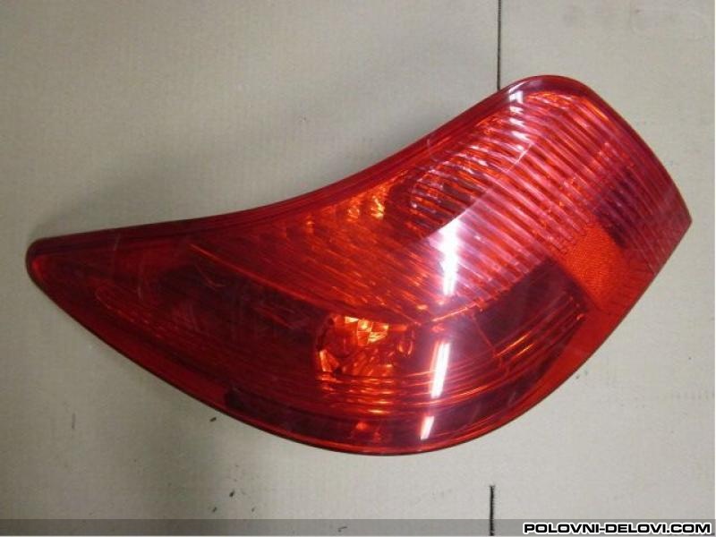 Peugeot  308 Stop Svetlo Svetla I Signalizacija