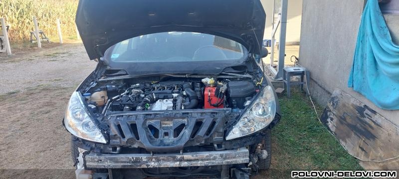 Peugeot  308 Vti Kompletan Auto U Delovima