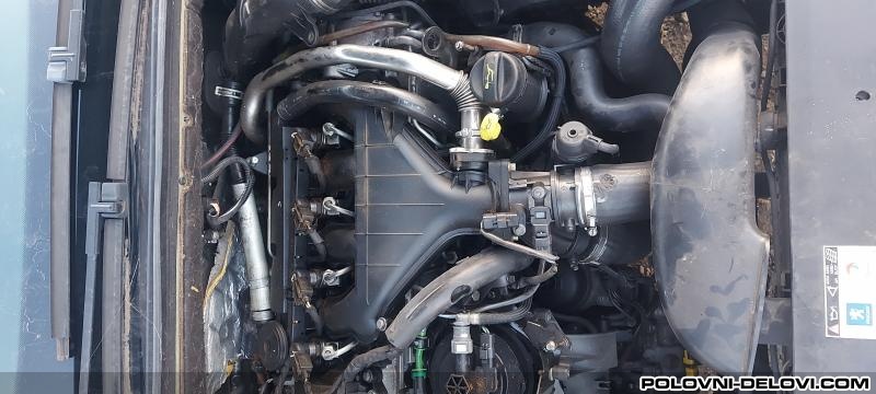 Peugeot  407 2.0 Hdi  Motor I Delovi Motora