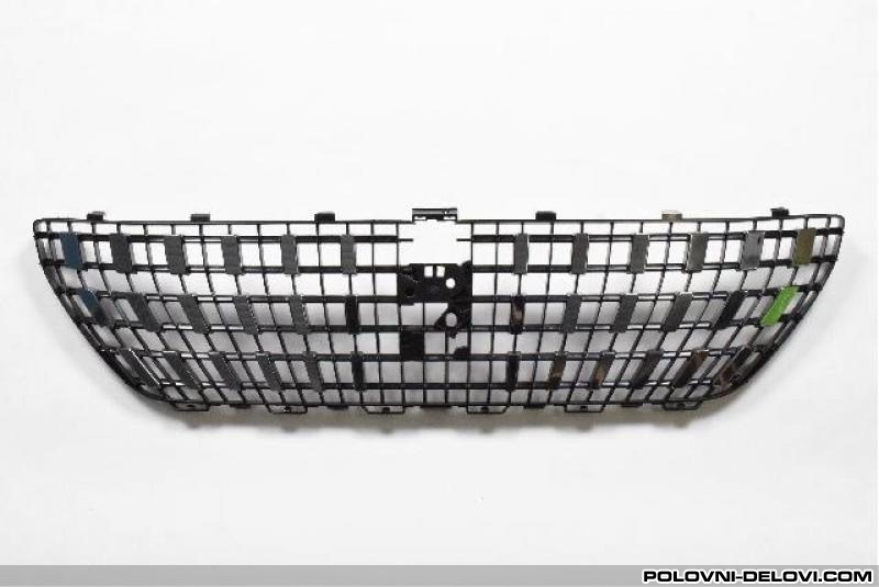 Peugeot  5008 Maska Karoserija