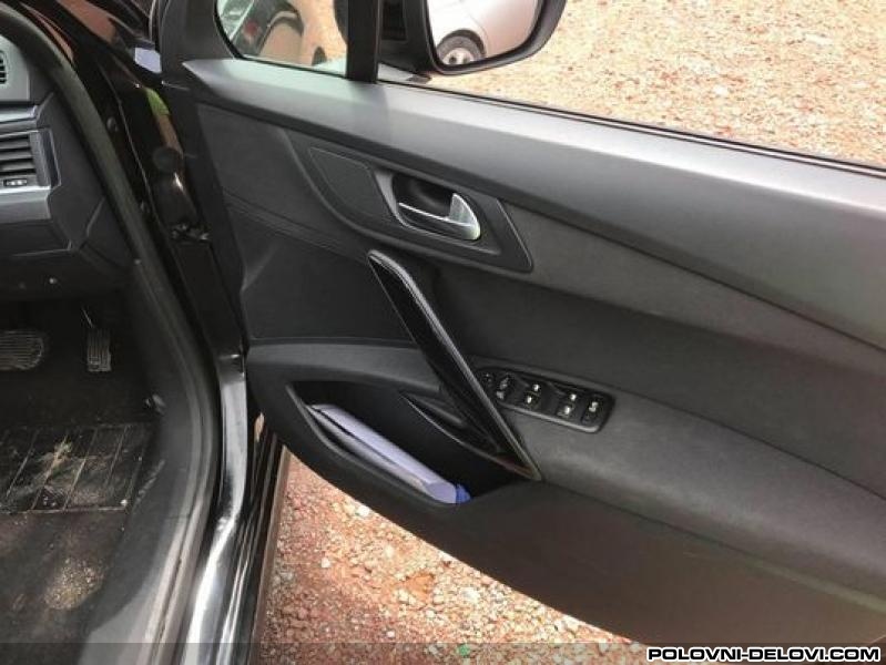 Peugeot  508 Naslon Za Ruku Enterijer