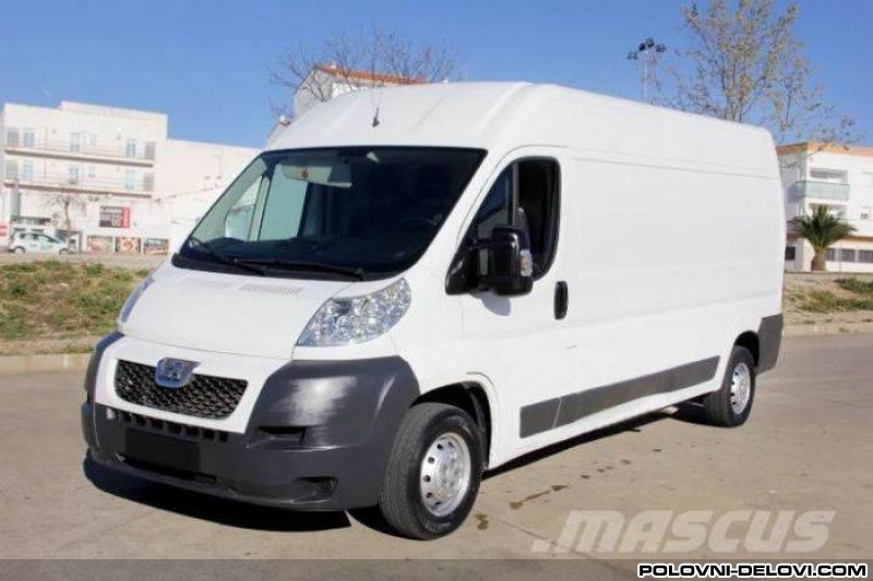 Peugeot Boxer Kompletan kombi U Delovima