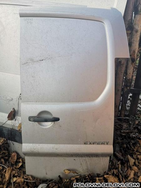 Peugeot  Expert ZADNJA VRATA  Kompletan Auto U Delovima