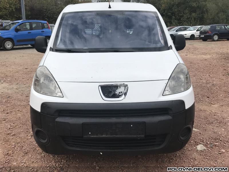 Peugeot  Partner Prednji Branik  Karoserija