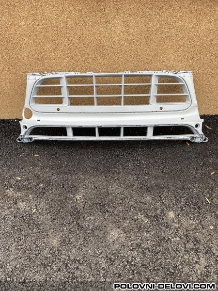 Porsche  Macan GRIL. Maska U Prednjem Braniku 95B 807 683 AG