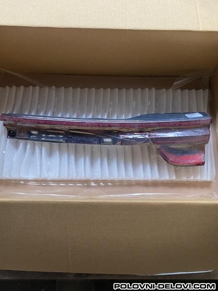 Porsche  Panamera Stop Svetlo Desno Na Gepeku 971 945 208 C