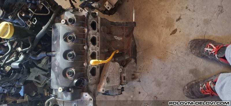 Renault  Clio 1.2 Motor I Delovi Motora