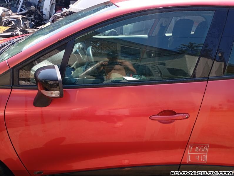 Renault  Clio  Karoserija