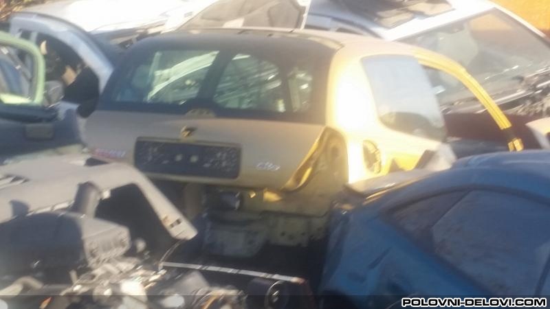 Renault  Clio Komplet Za Delove Kompletan Auto U Delovima