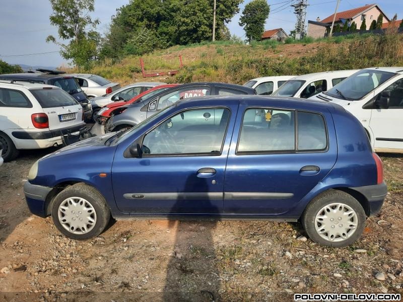 Renault  Clio  Kompletan Auto U Delovima