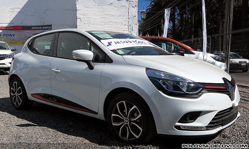 Renault  Clio  Kompletan Auto U Delovima