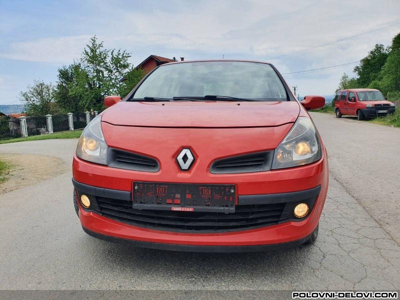 Renault  Clio  Kompletan Auto U Delovima