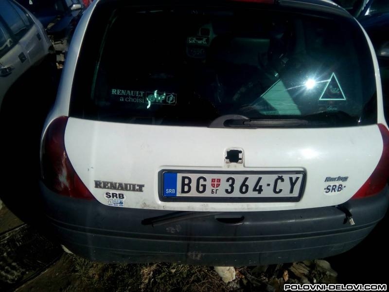 Renault  Clio  Kompletan Auto U Delovima