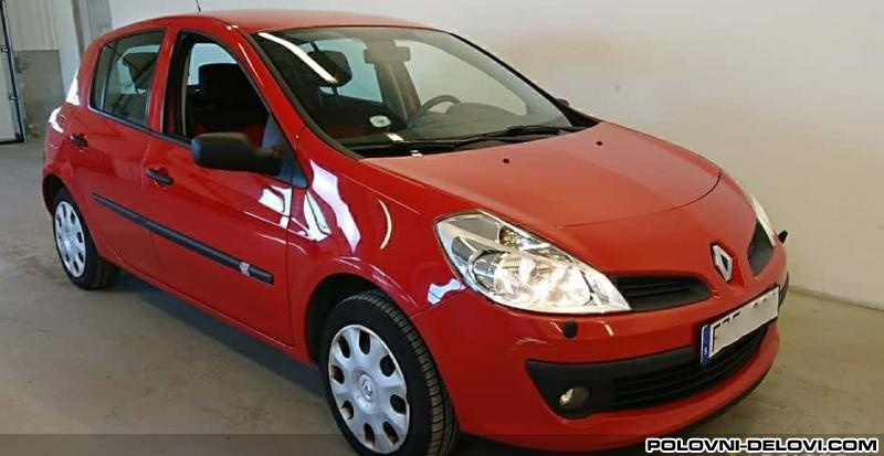 Renault  Clio  Kompletan Auto U Delovima